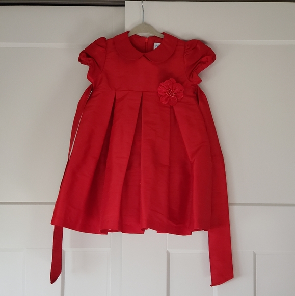 Elegant Red Dress with Floral Detail - Picture 1 of 3